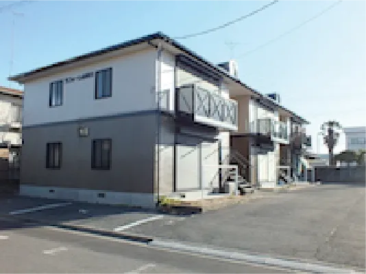 外観が写る集合住宅の写真